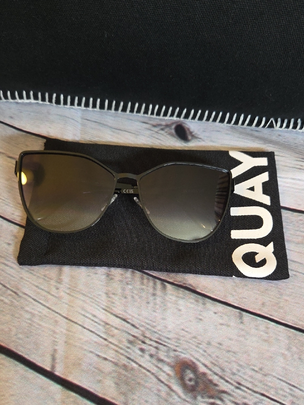 Quay In Pursuit Sunglasses